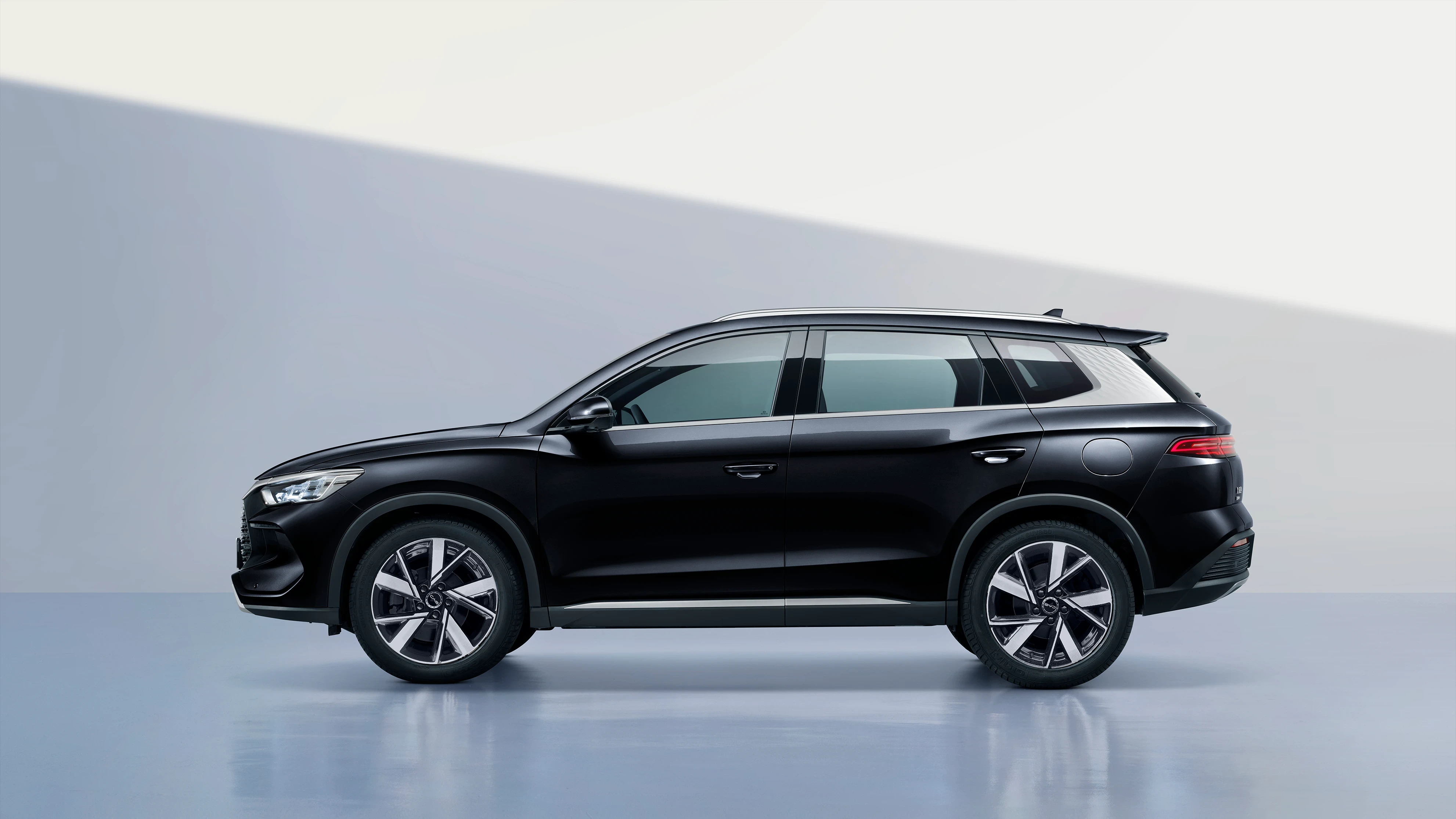 BYD Song Pro DM 2026 DM-i 133KM Excellence Edition