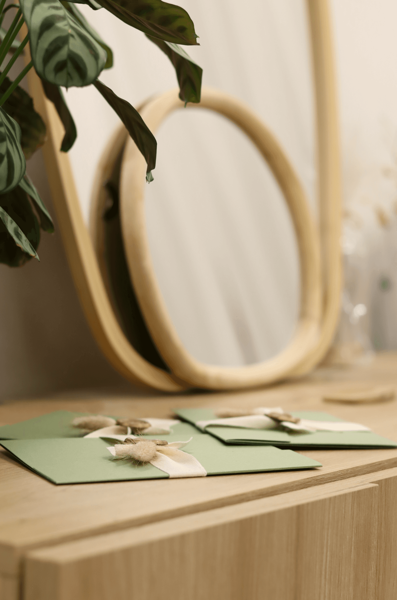 Dárkové poukazy a doplňky v interiéru head spa studia