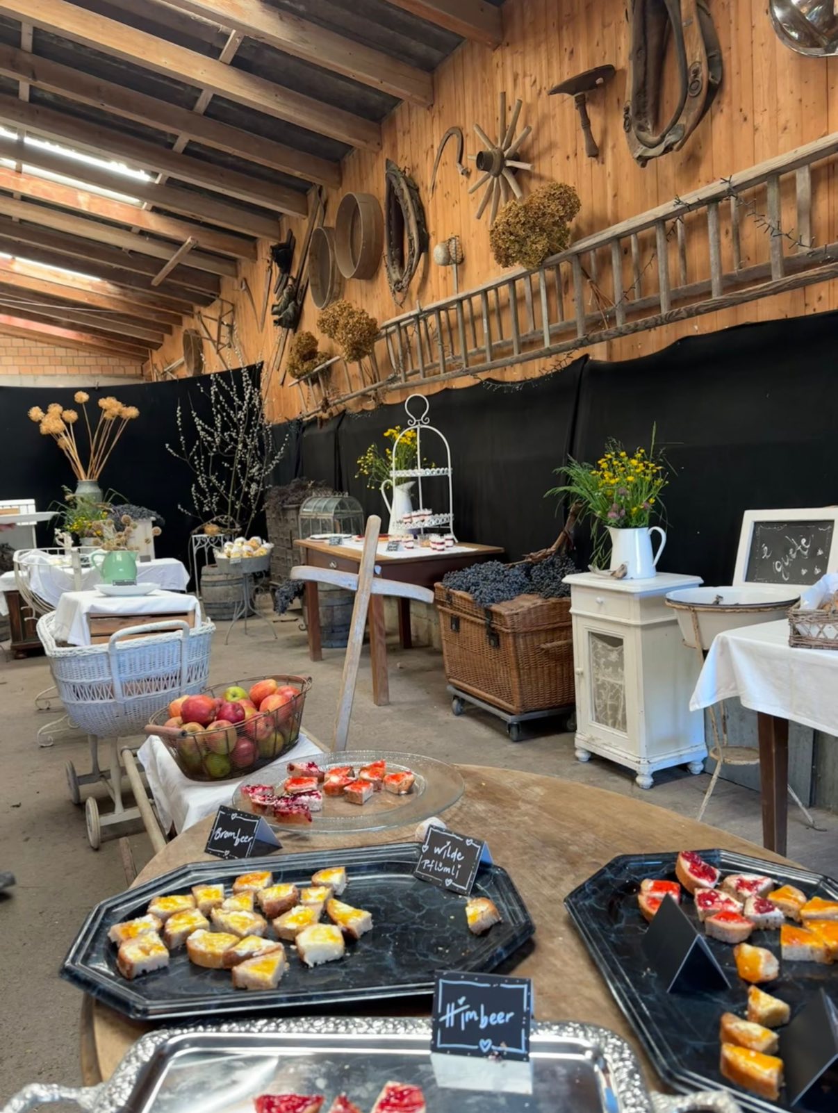 Konfitüren zu ausprobieren in unserer Scheune