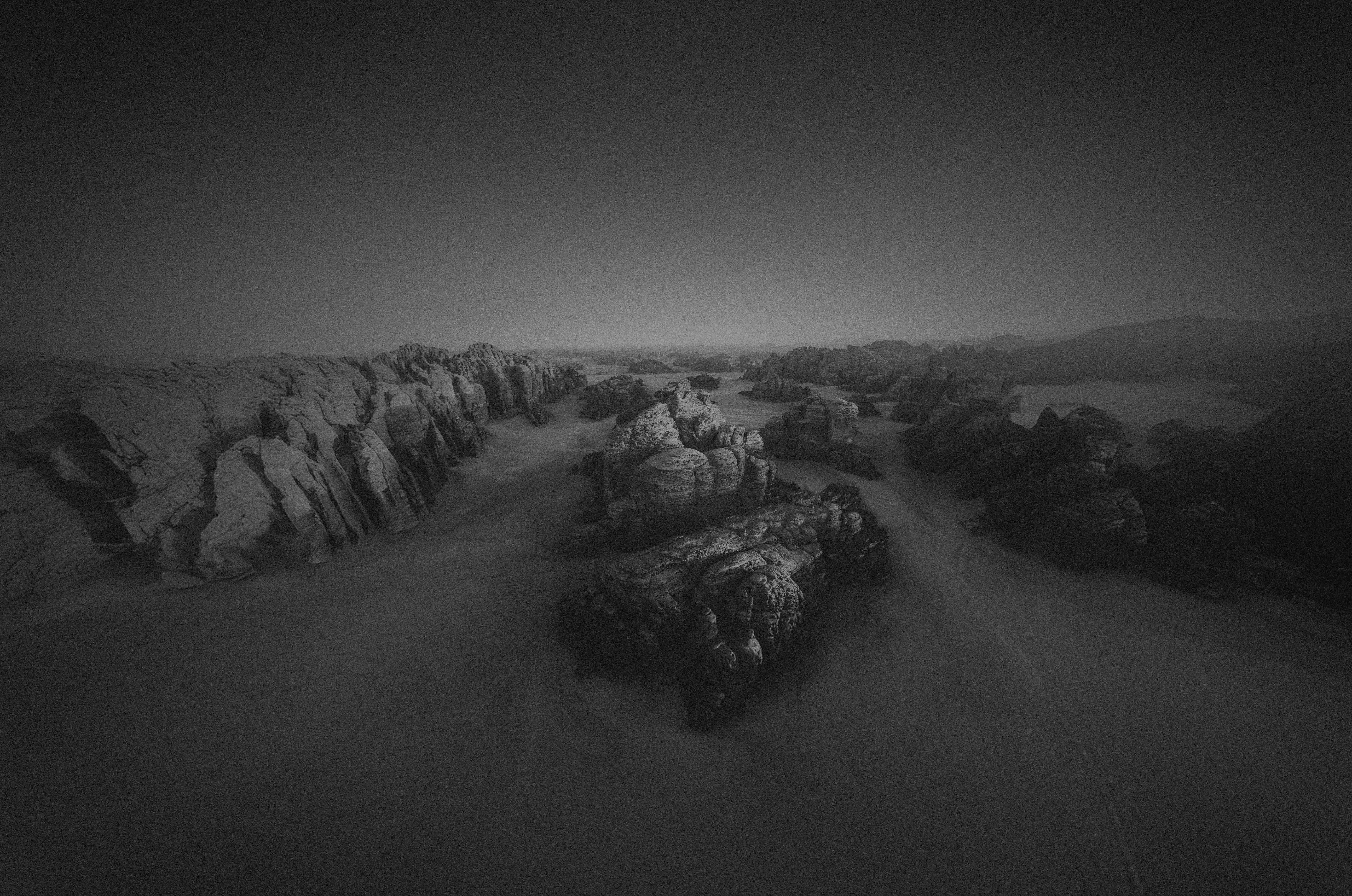 A mysterious dusk time at the NEOM mountains. To illustrate the spirit of place on the studio's work