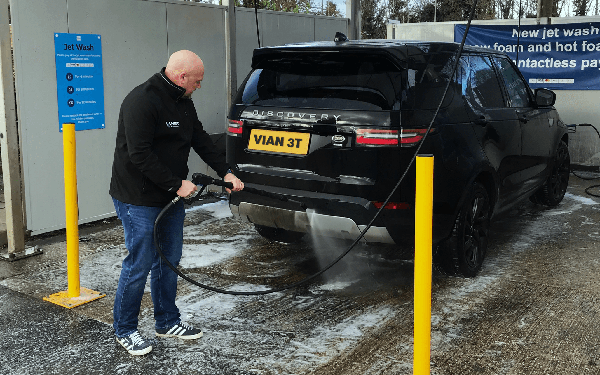 Vianet Contactless Solutions Installed at Self-Service Car Wash