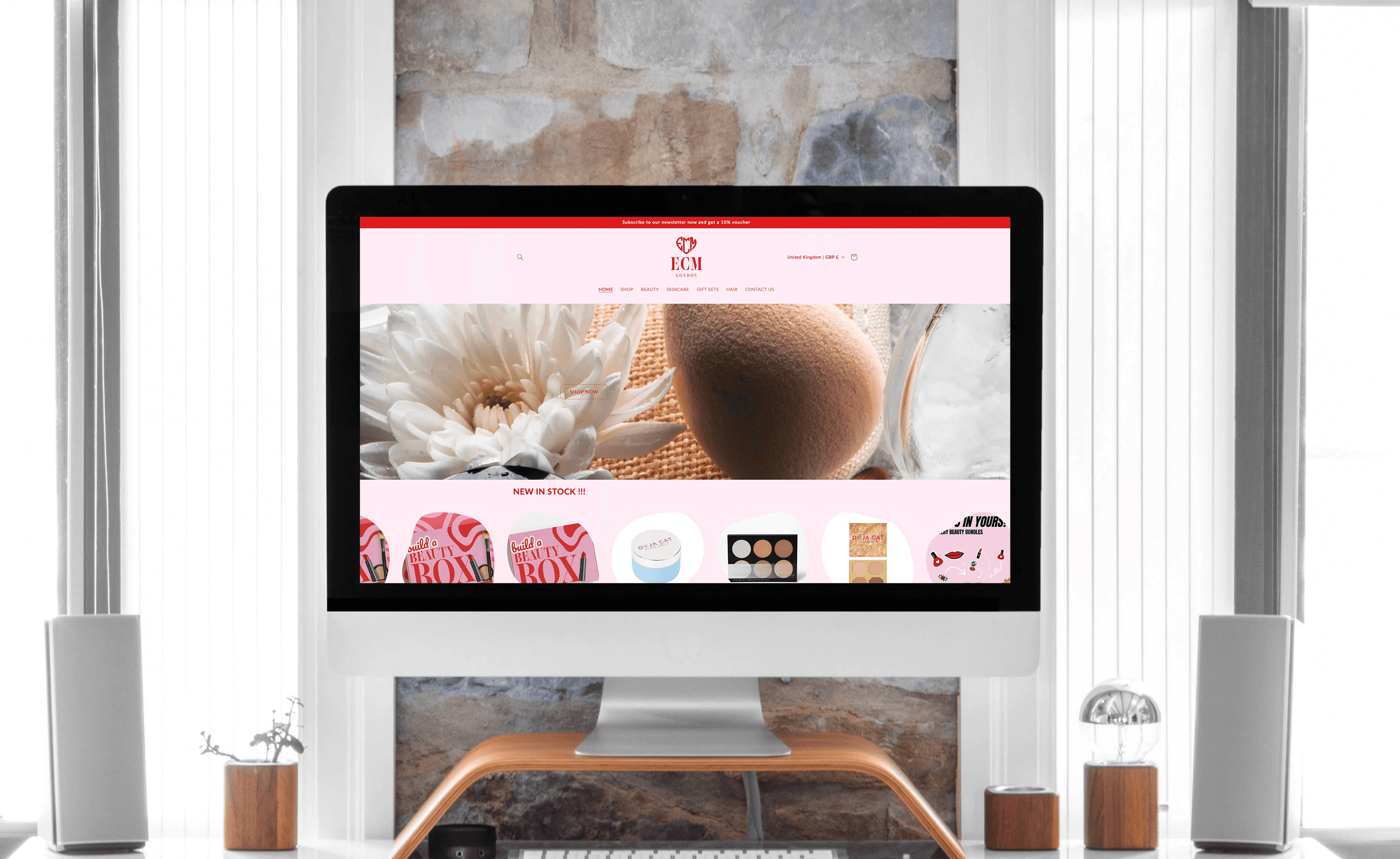 The image featured in the carousel #4