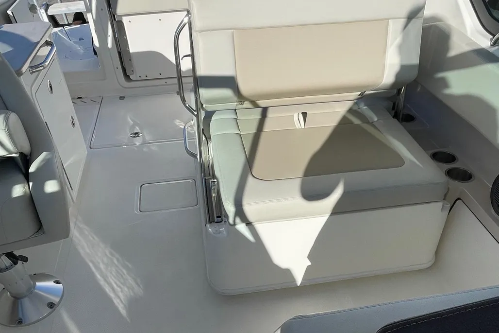 Boat thumbnail 8