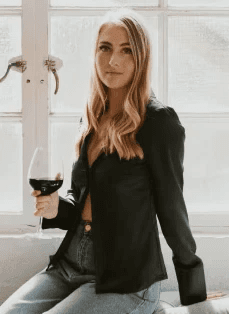 Headshot of Emma Sparrow