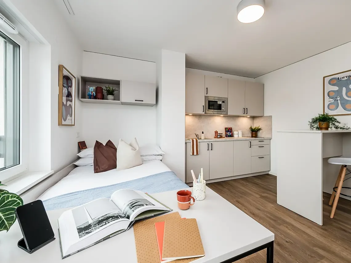 Fully furnished student studio in Berlin with bed, study desk and private kitchenette