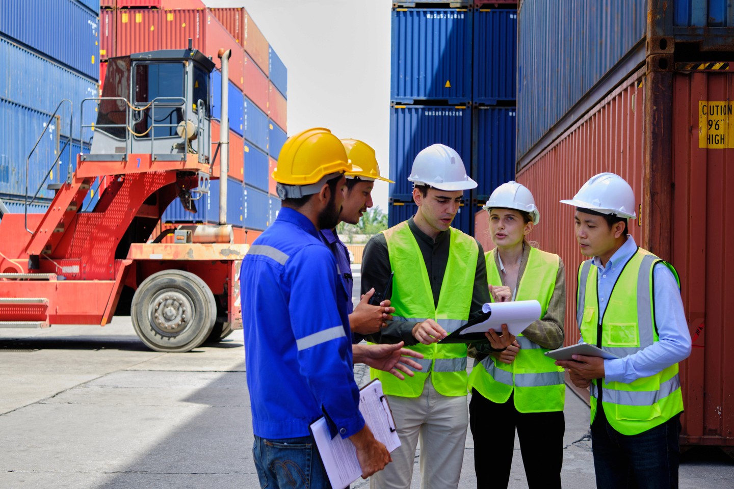 Shipora-Shipping-Logistics-Framer-Template-Blog-05