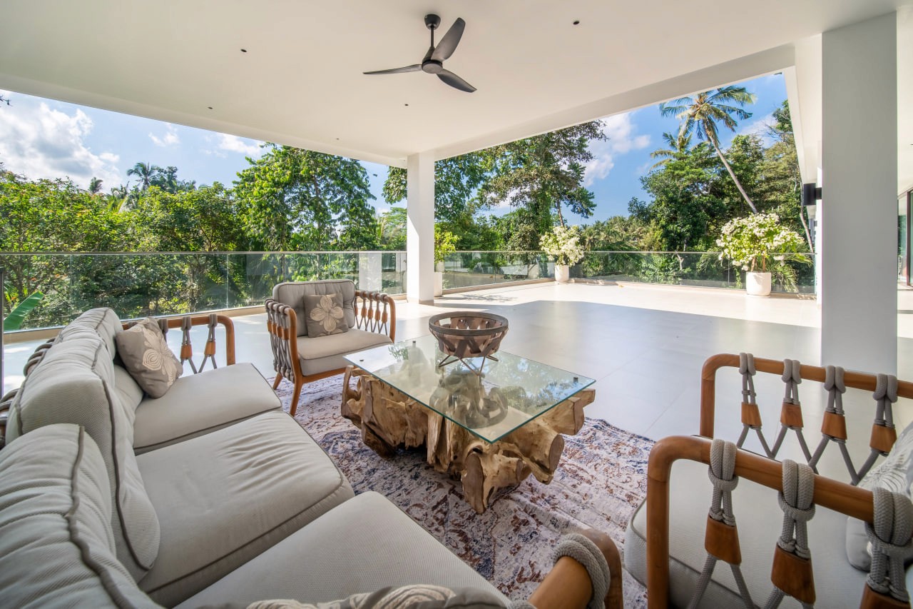 4-bedroom premium villa with jungle and river views in Ubud