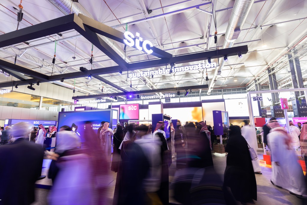 Album Photo Real Mehedi Free Framer Template Photography