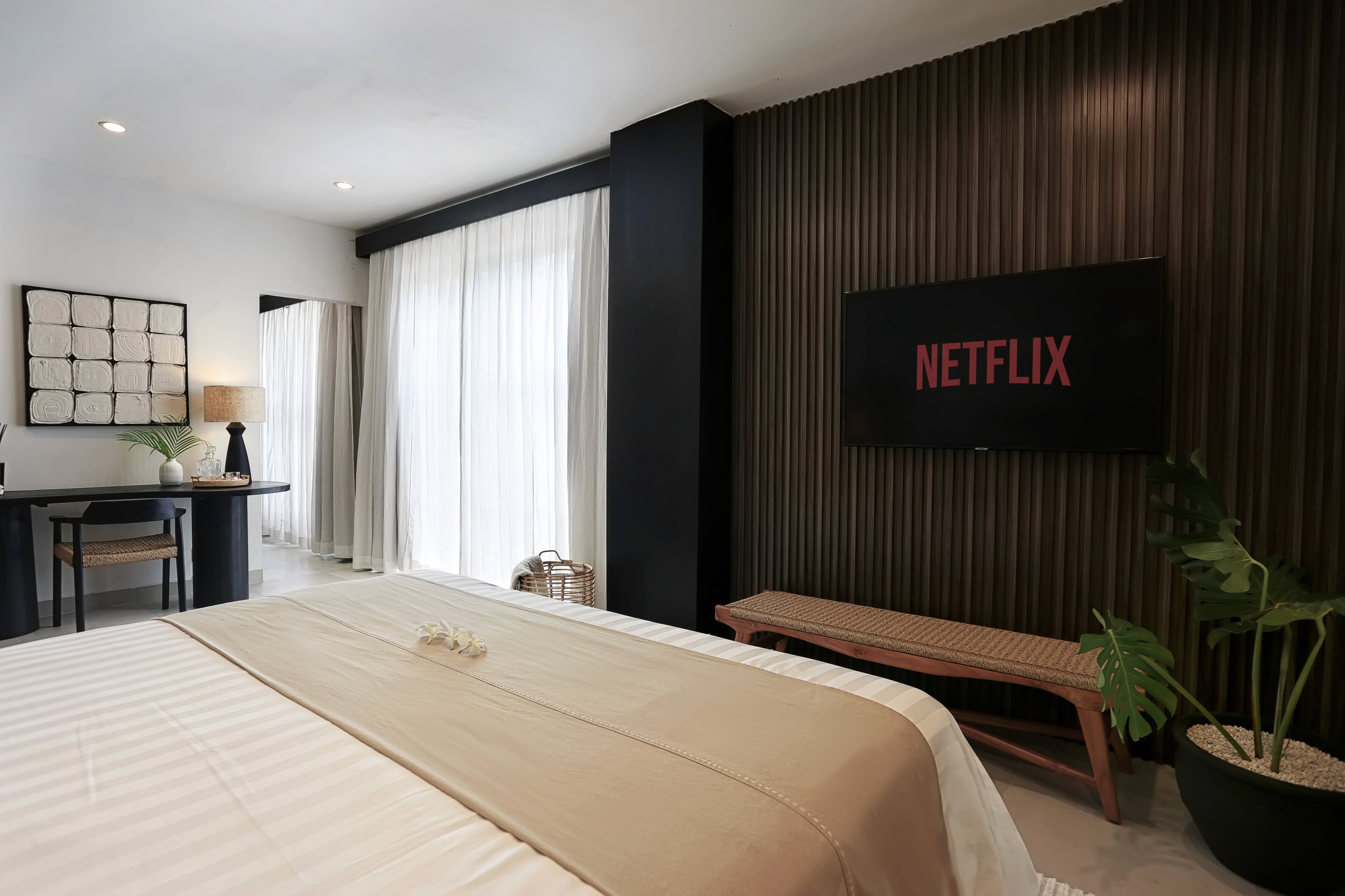 indiana-kenanga-premium-room-anaya-tv-lounge-area-contemporary-bali
