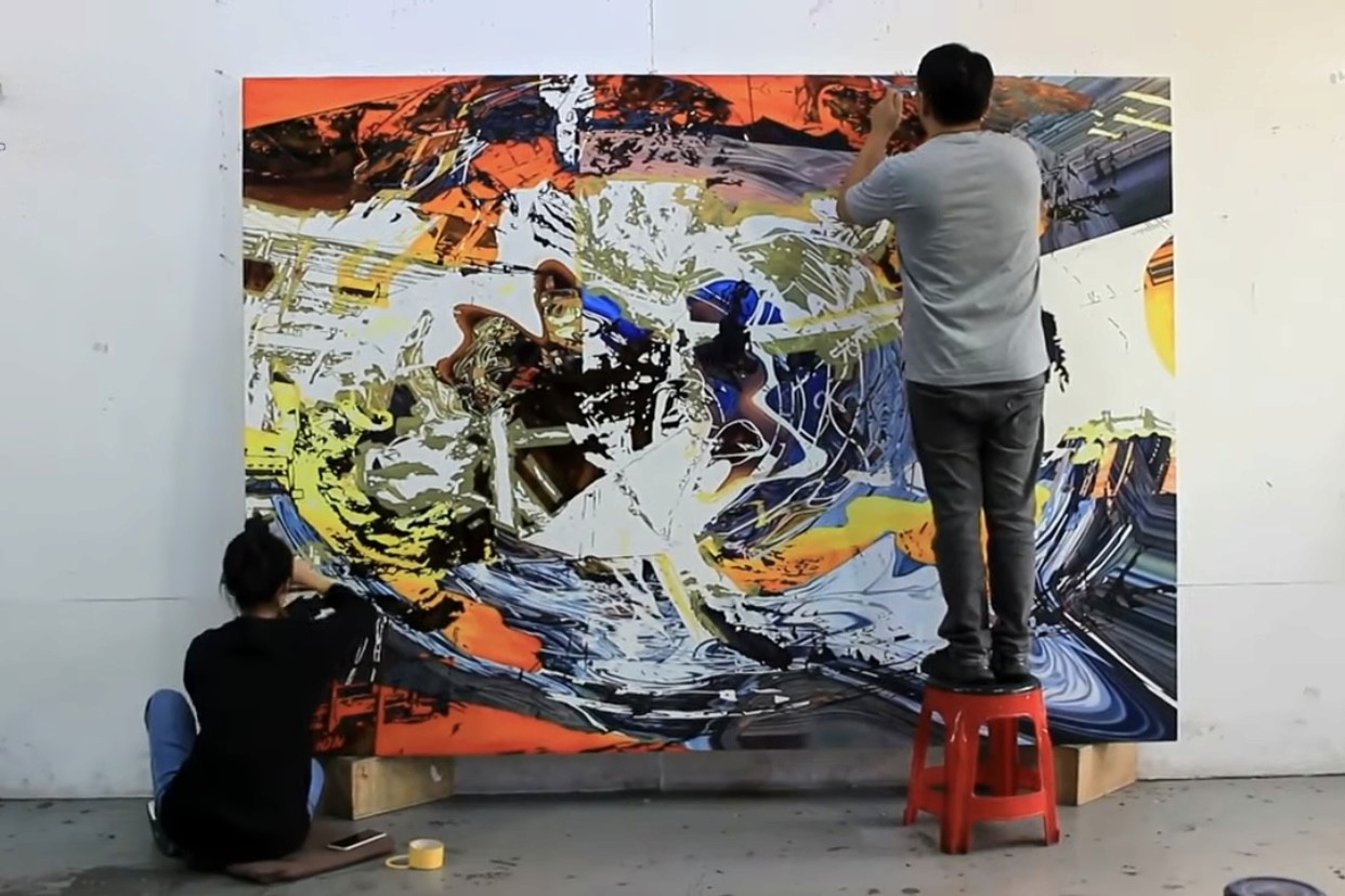 a black female model