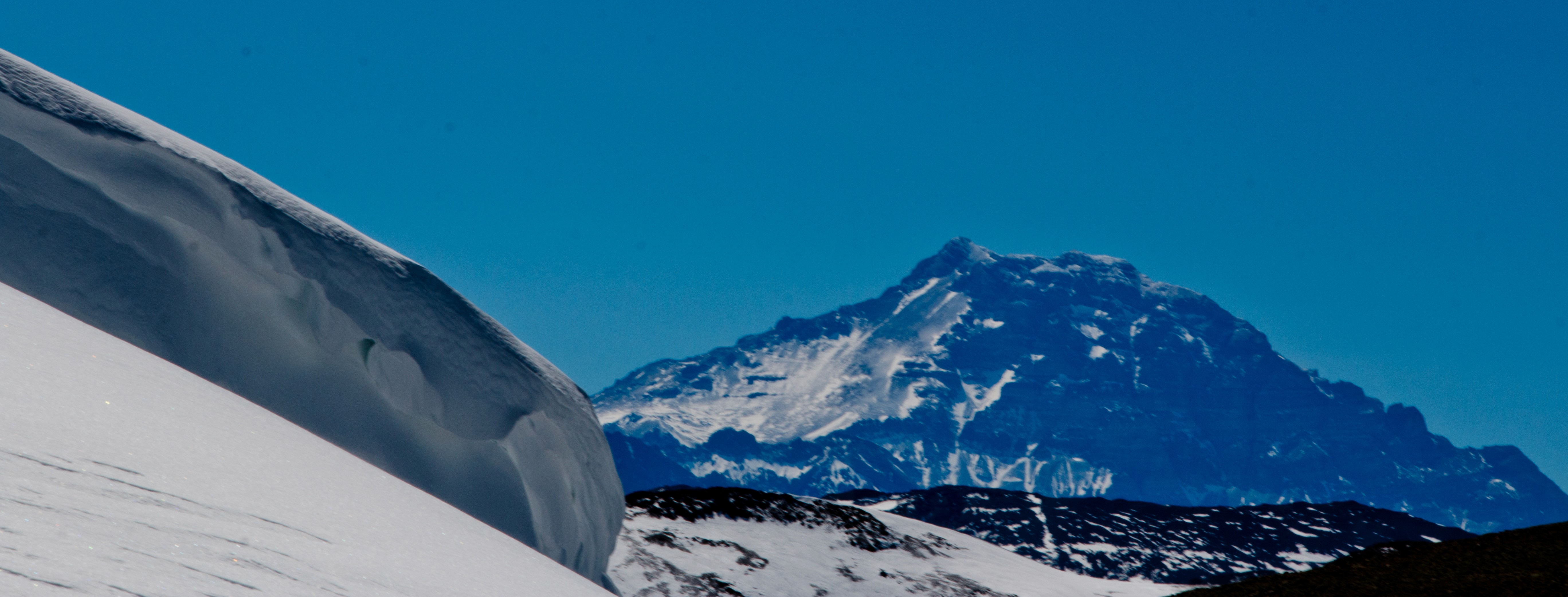 Dynamic picture of a cyclist riding downhill
