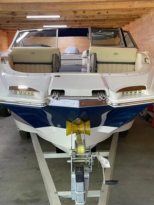 Boat thumbnail 9