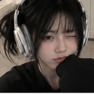sophia_reads comments on tiktok