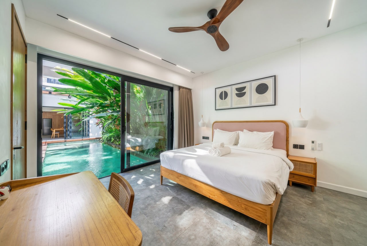 4-bedroom villa 350 m from Batu Bolong Beach in Canggu