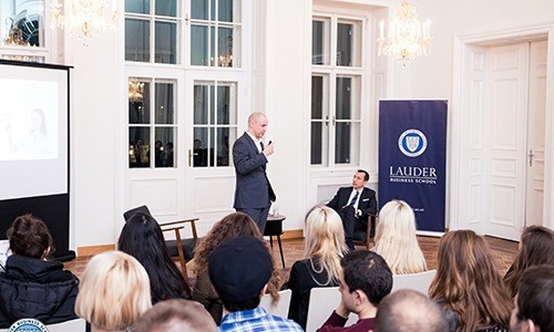  CEO of the ÖBB Rail Cargo Group Dr. Clemens Först and the Executive Director Mr. Alexander Zirkler in front of LBS students