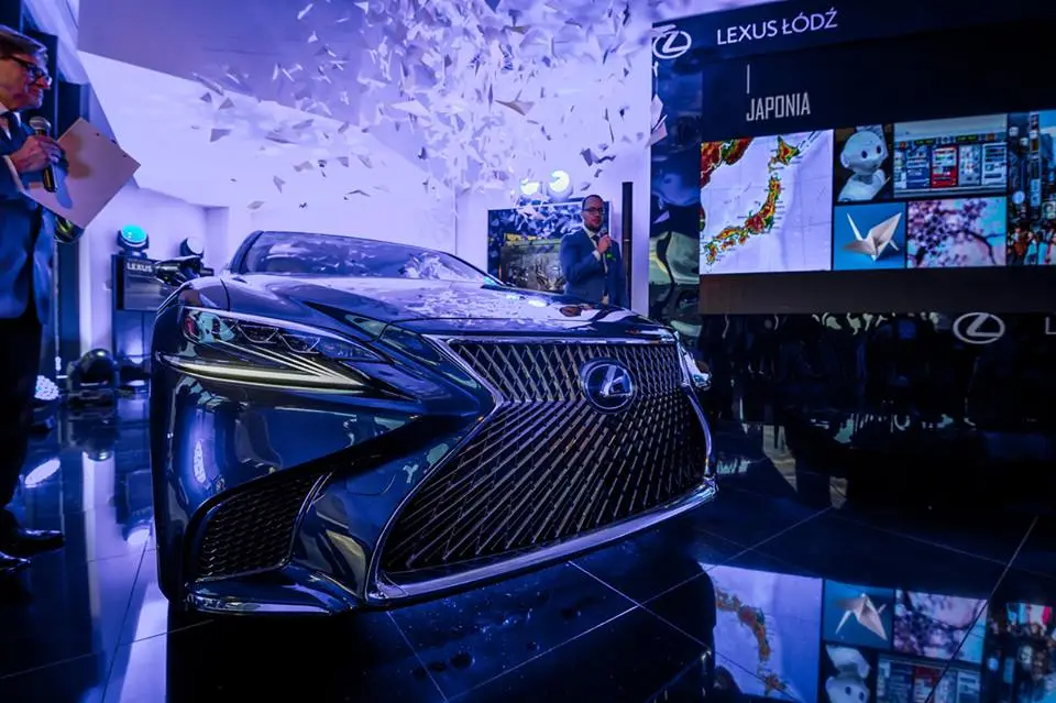 Big Photo Commercial Item