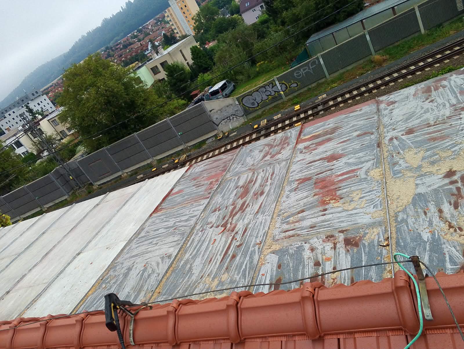 Střecha před renovací