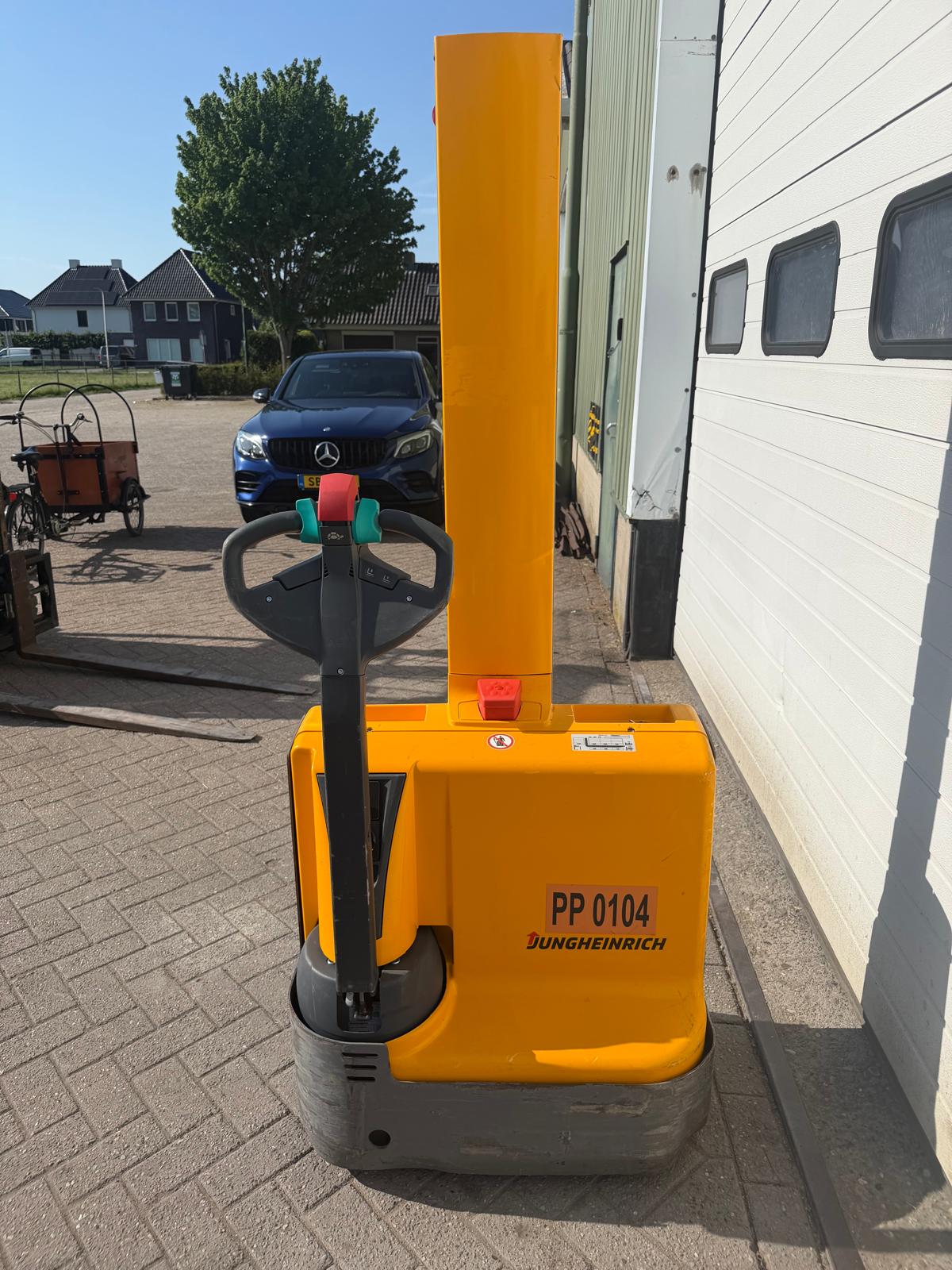 Jungheinrich EMC 110