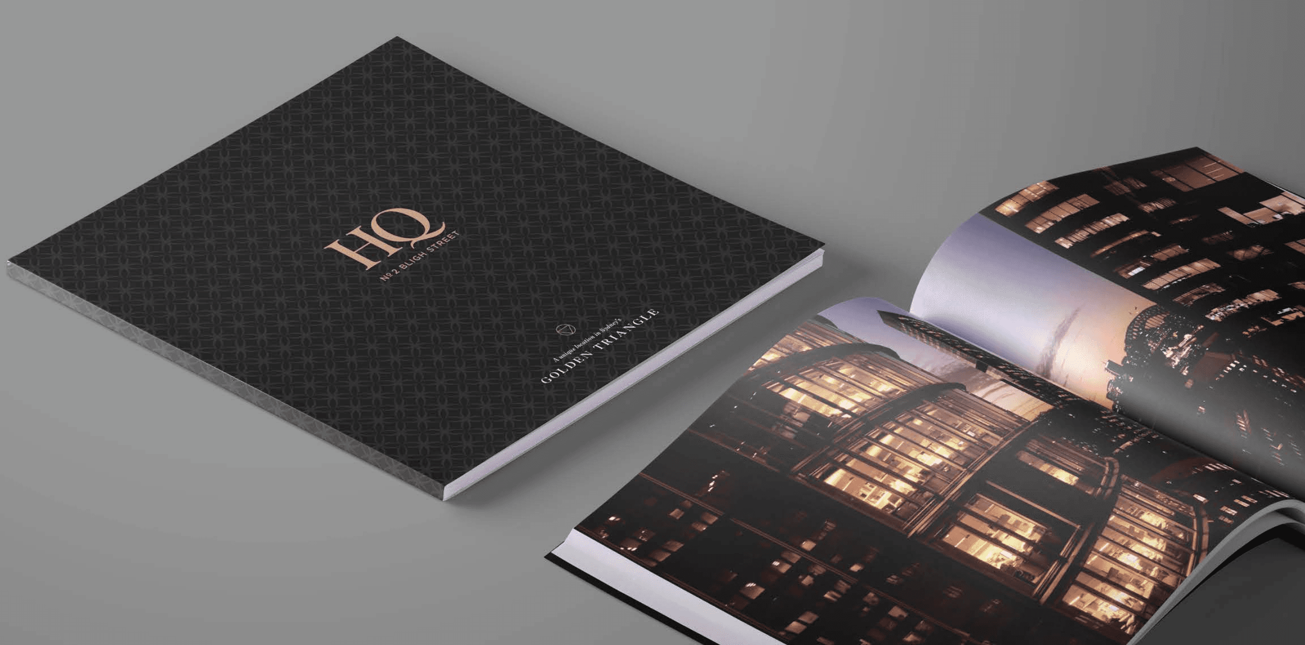 Homescreen with open bottom drawer