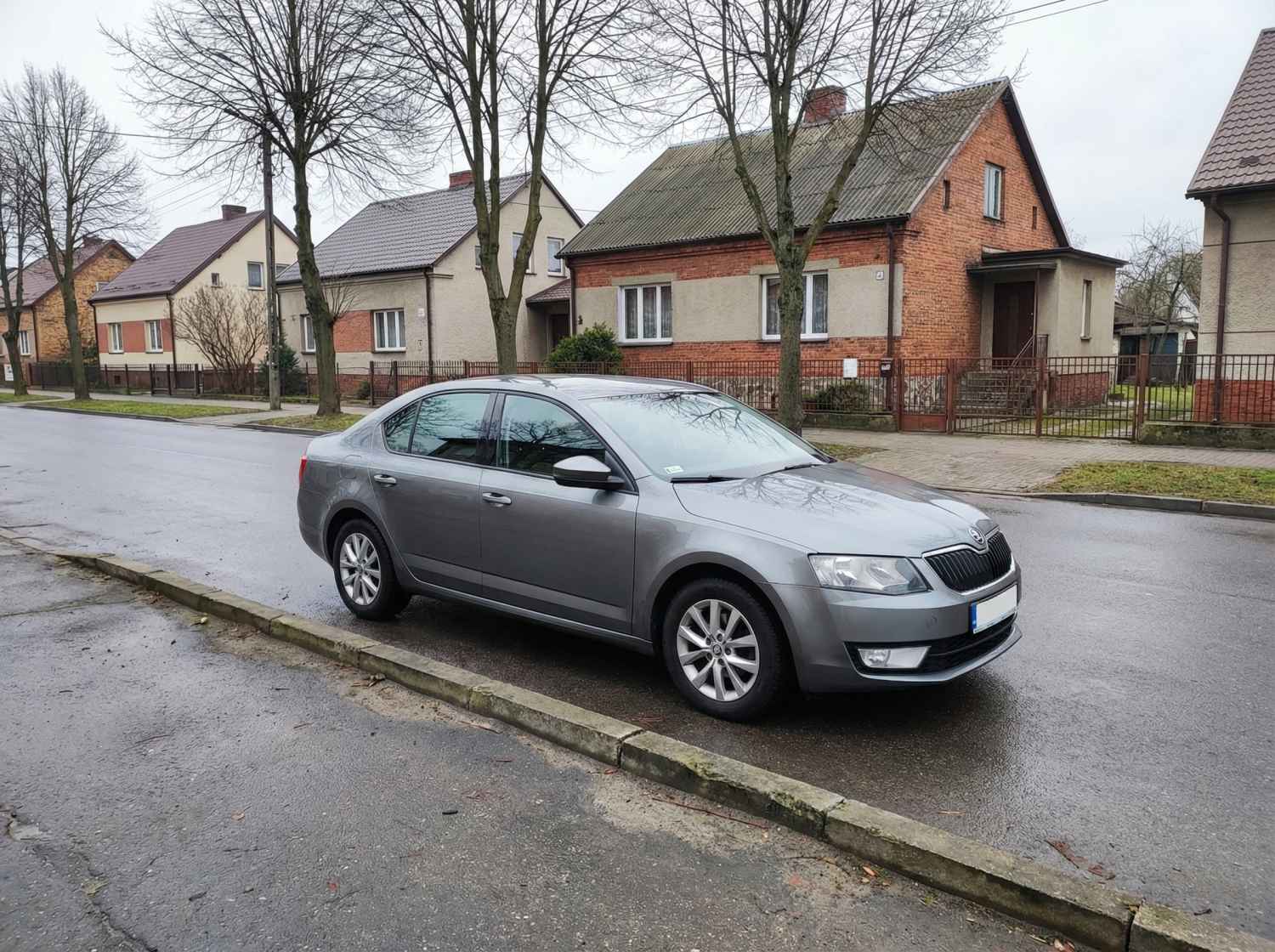 wynajem auta rzeszów samochód na osiedlu