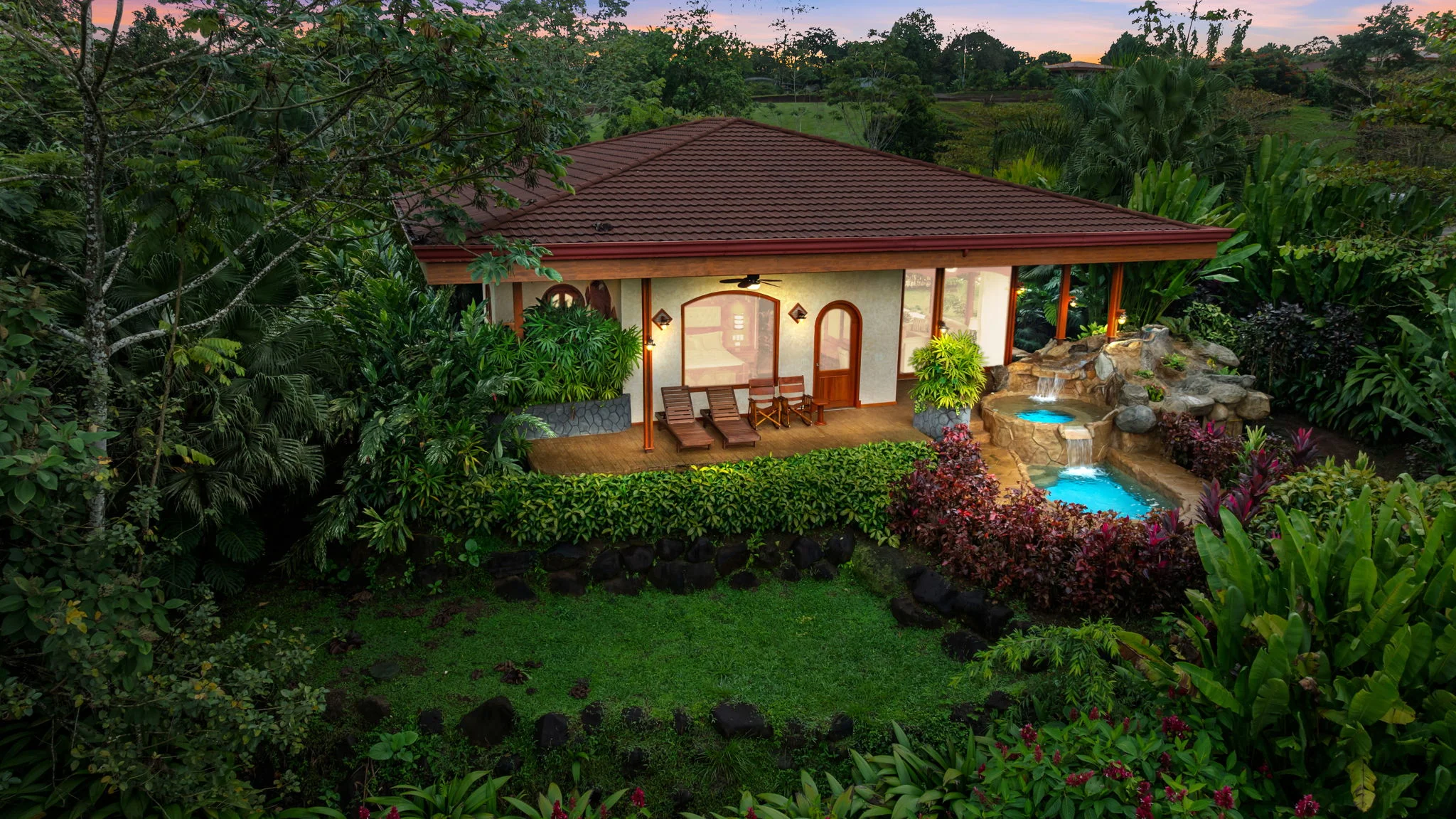 Villa Ramírez at sunset