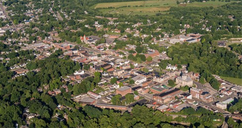 Historic downtown Paris KY with local shops, served by affordable roll-off dumpster rentals