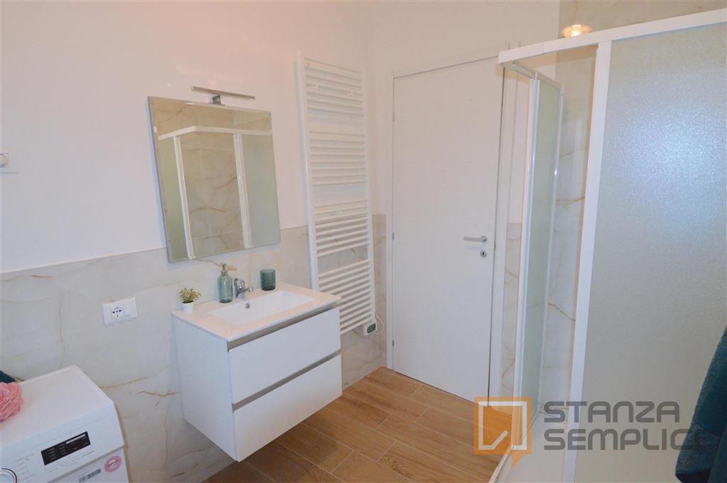 14 sqm room in Via Vignolese, Modena