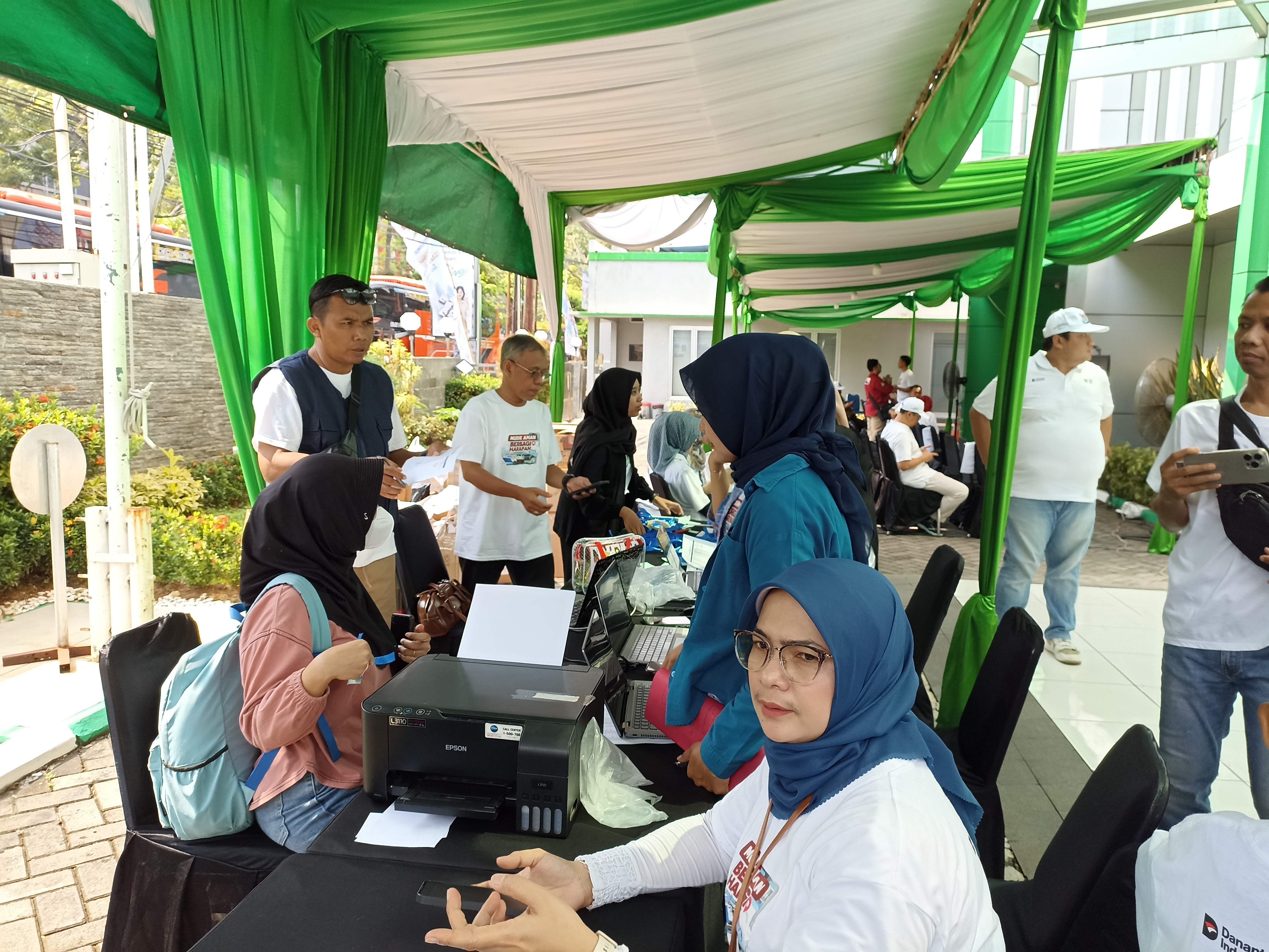 Gede Ngurah Oka Perdana melakukan kegiatan olahraga