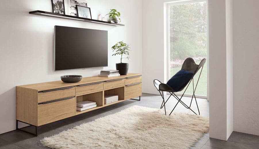 Structura 405 v dnevnem prostoru
