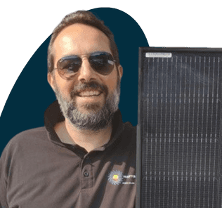 Photo d'Emile Rebelo, Fondateur RJ Watts, powered by Solarock - installateur panneaux photovoltaïques à Bordeaux