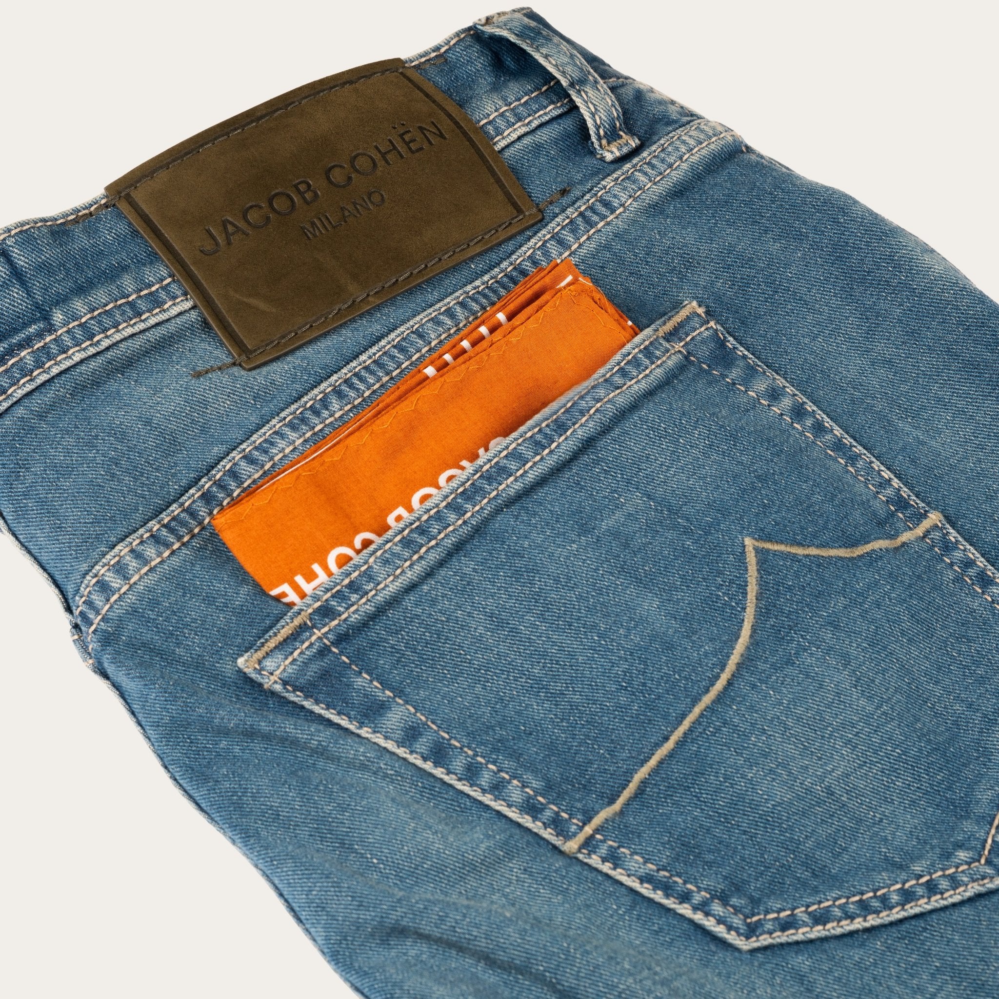 Bard Regular Jeans in Light Blue Rinse Wash - Mandelli UK