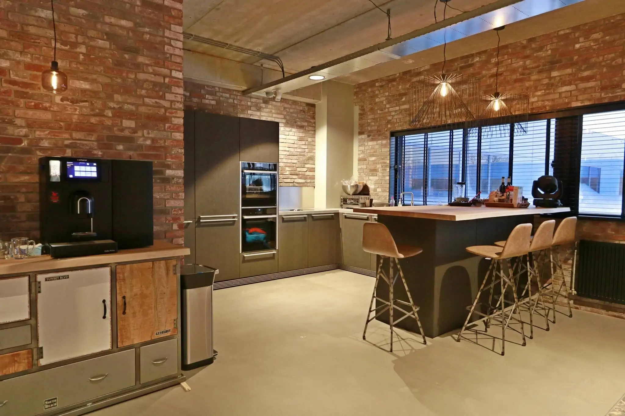 Nieuwe kantoorinrichting Bavinckhouse door Perla