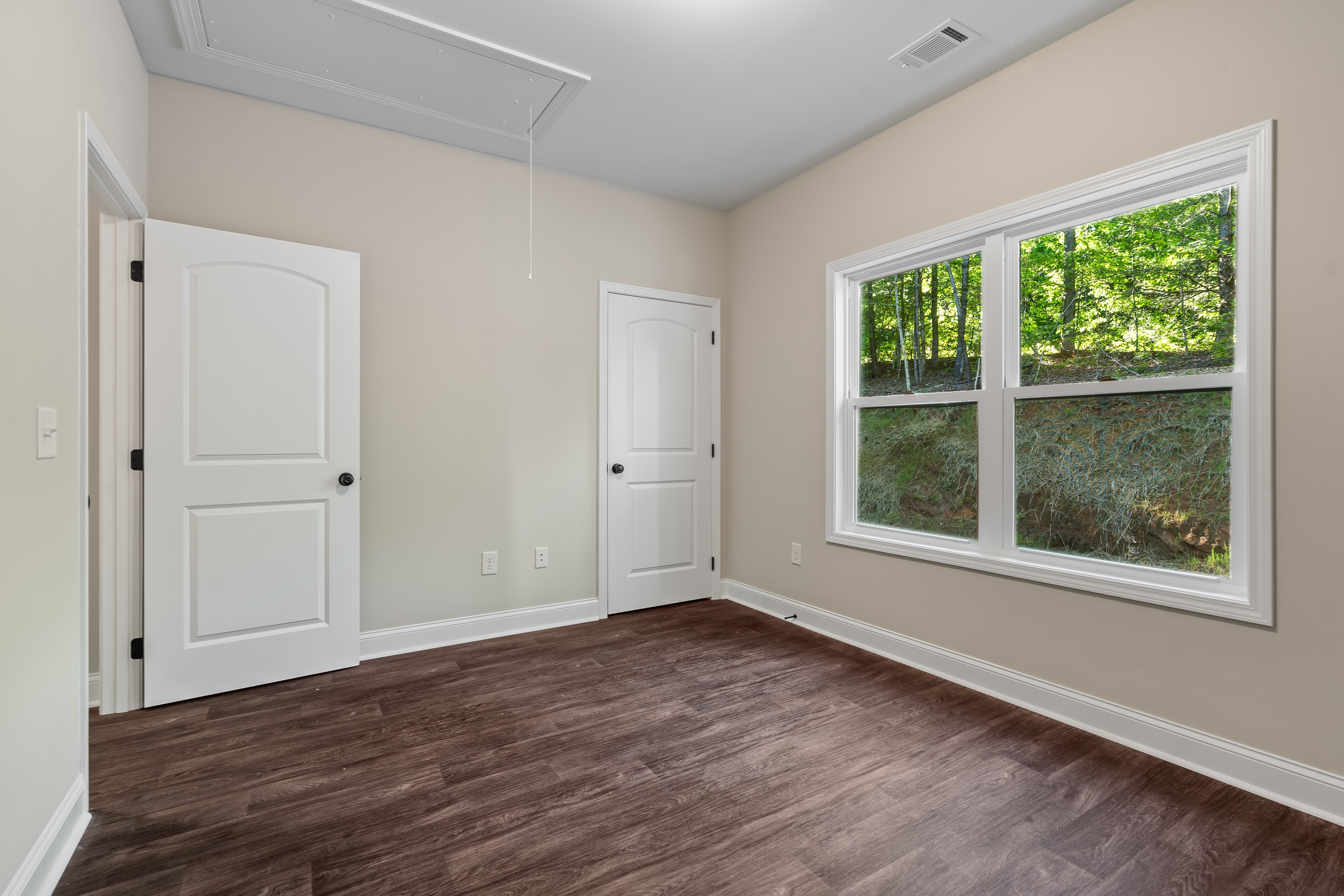 Spacious guest room with luxurious finishings