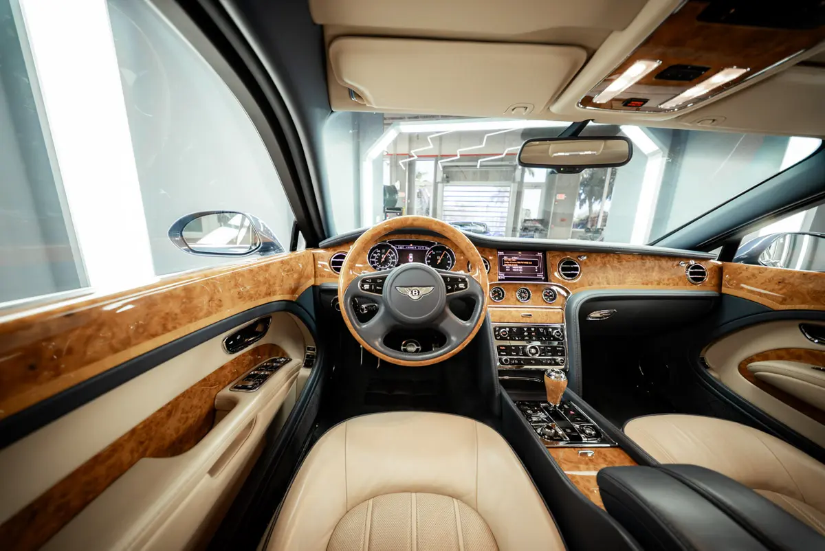 2011 Bentley Mulsanne photo 24