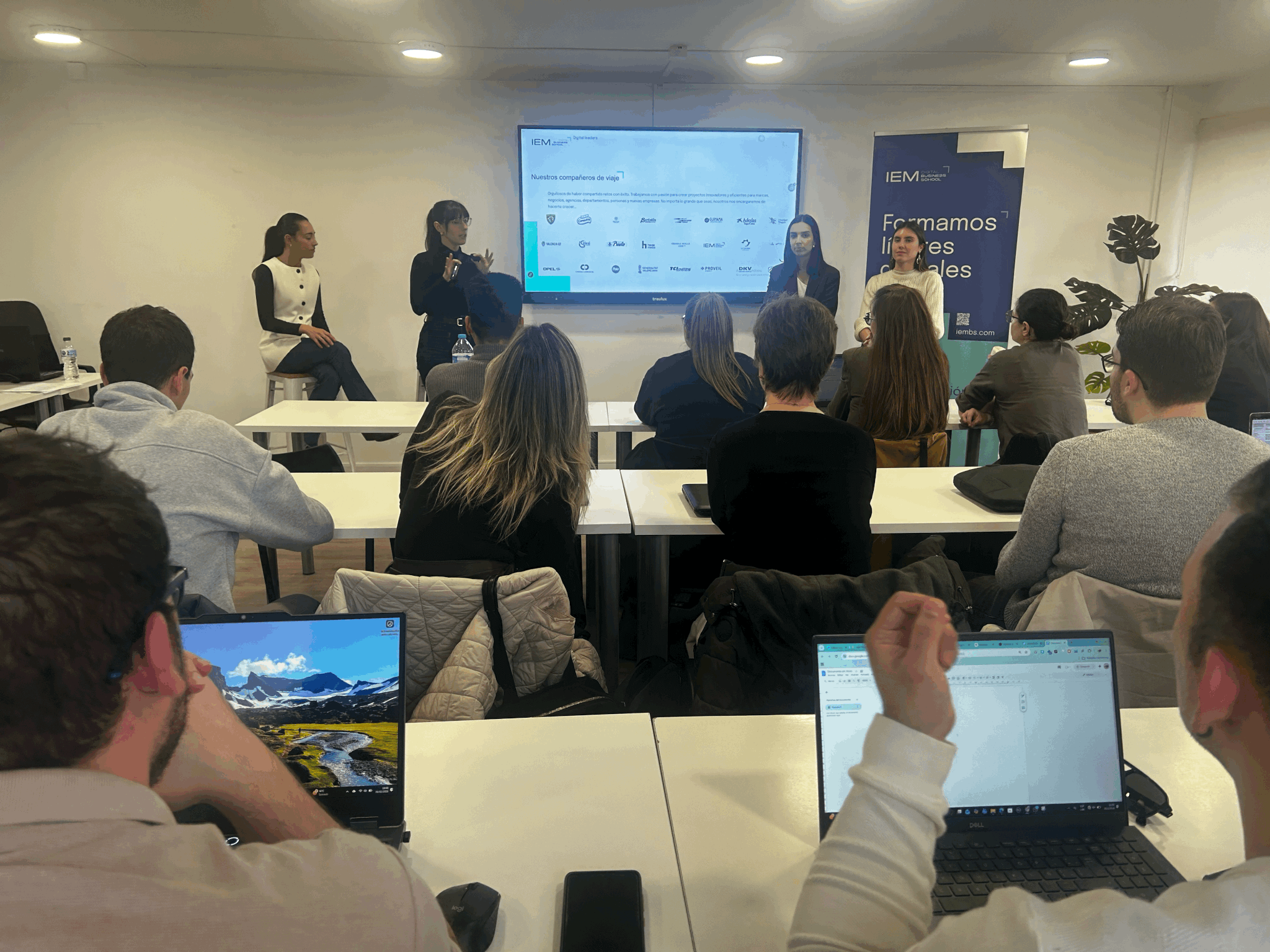 Ola Creators en charla de Digital Leader en IEM