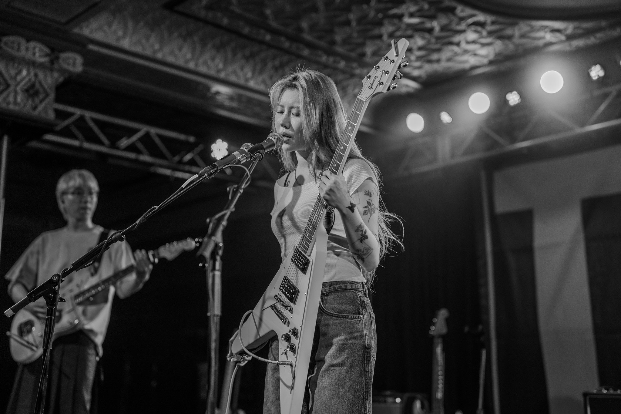 erin Baek performing with The Volunteers at Deluxe in Indianapolis