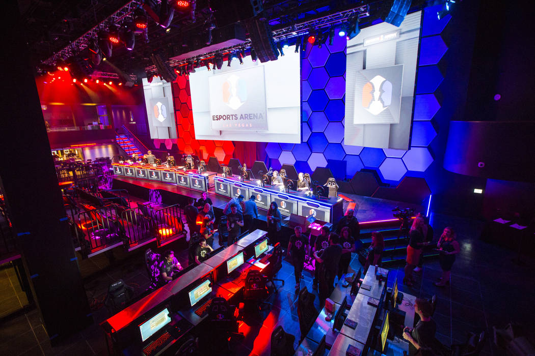 10282475_web1_esports_032218cs_003