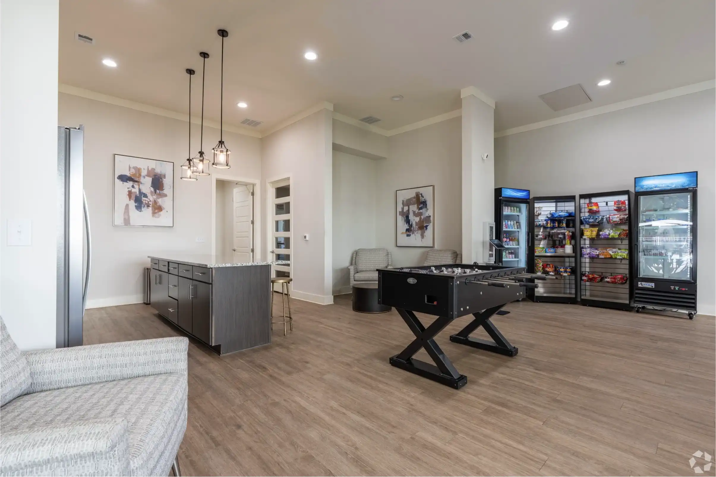 The Cove Mini Market at The Reserve at Cool Springs luxury apartments in Elizabethtown, KY