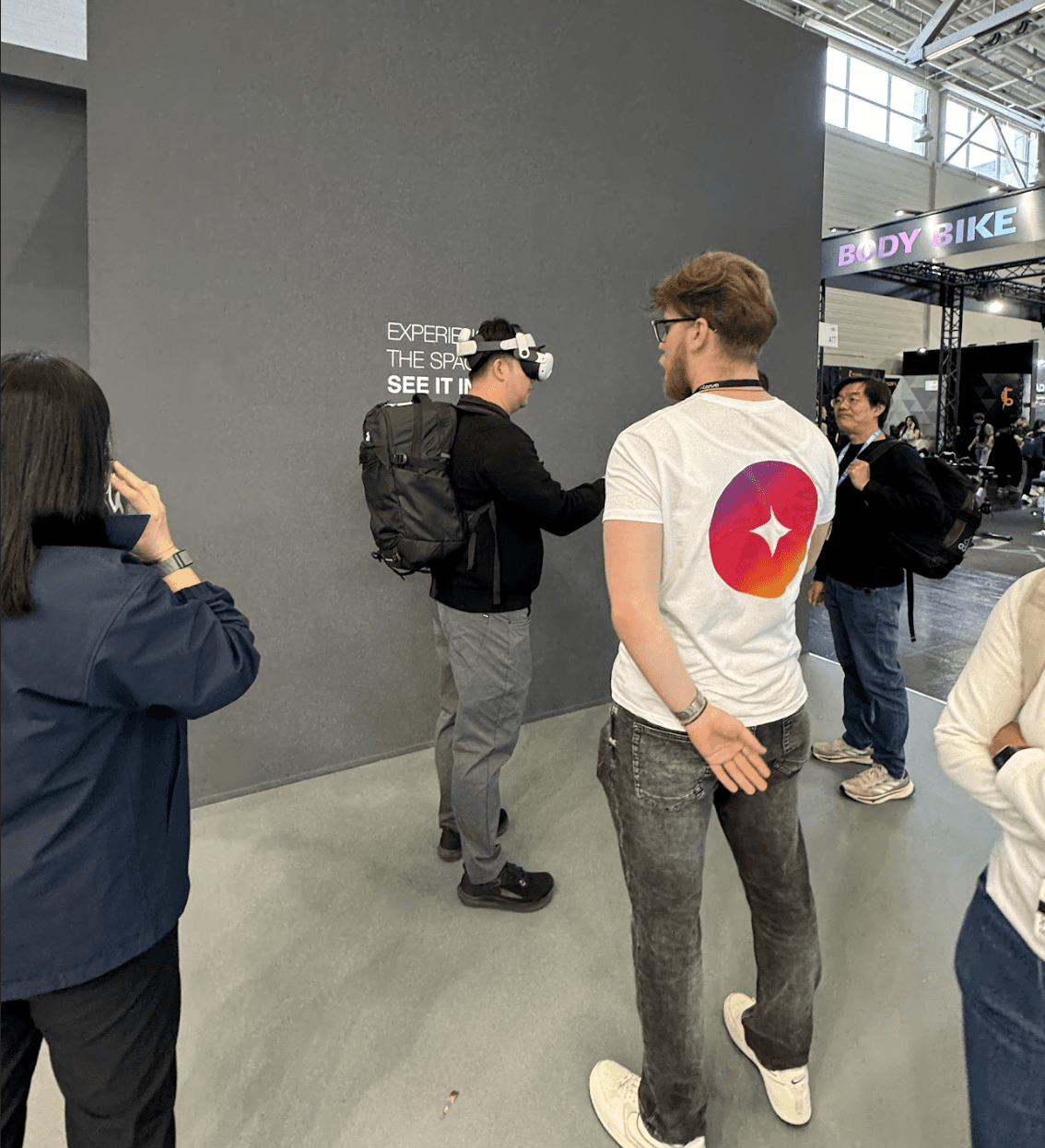 At VR for Events, we build immersive experiences that are as easy to run as they are hard to forget. Exhibitors come to us because they want two things: a crowd at their booth, and real conversations once that crowd shows up.