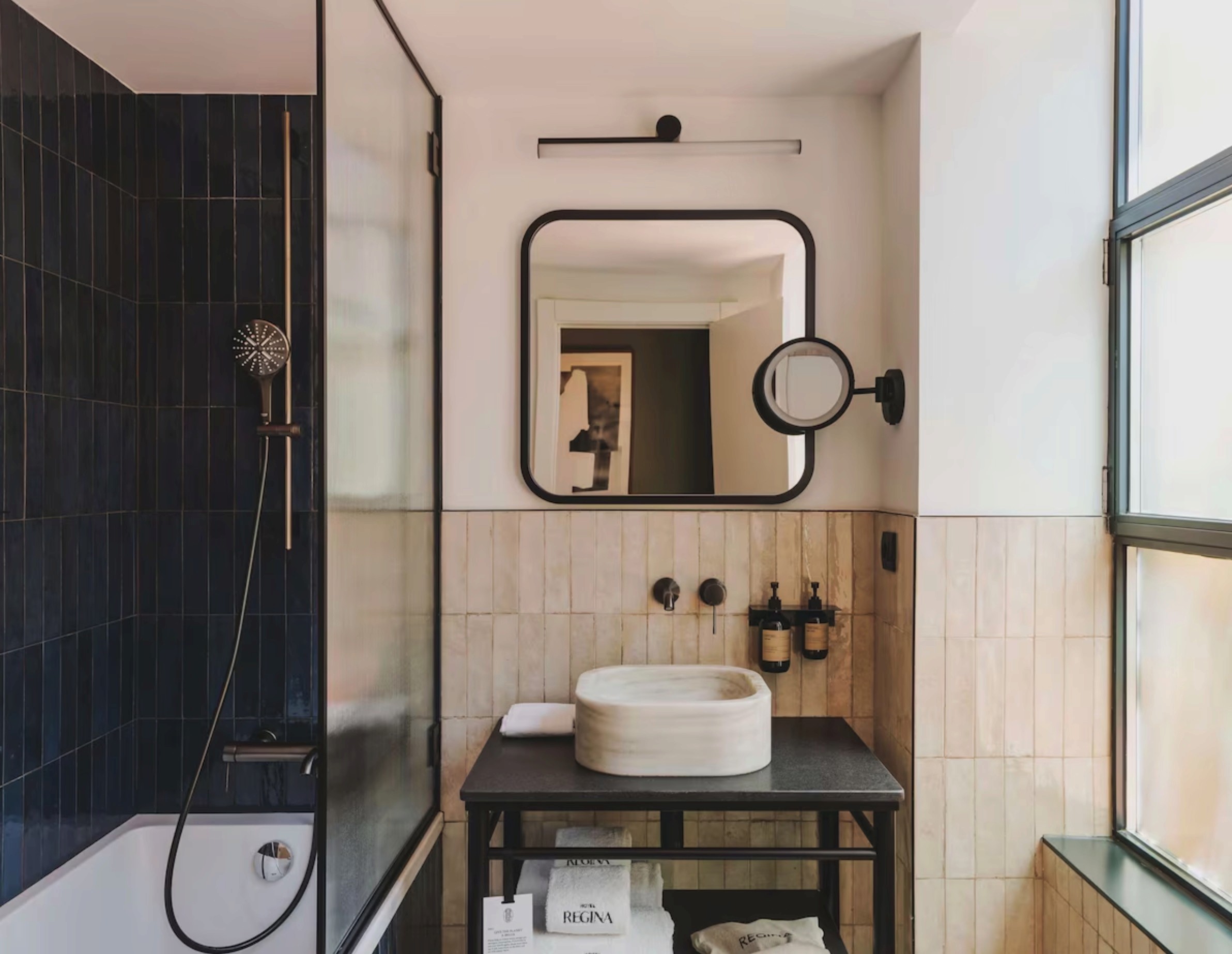 design bathroom at Hotel Regina