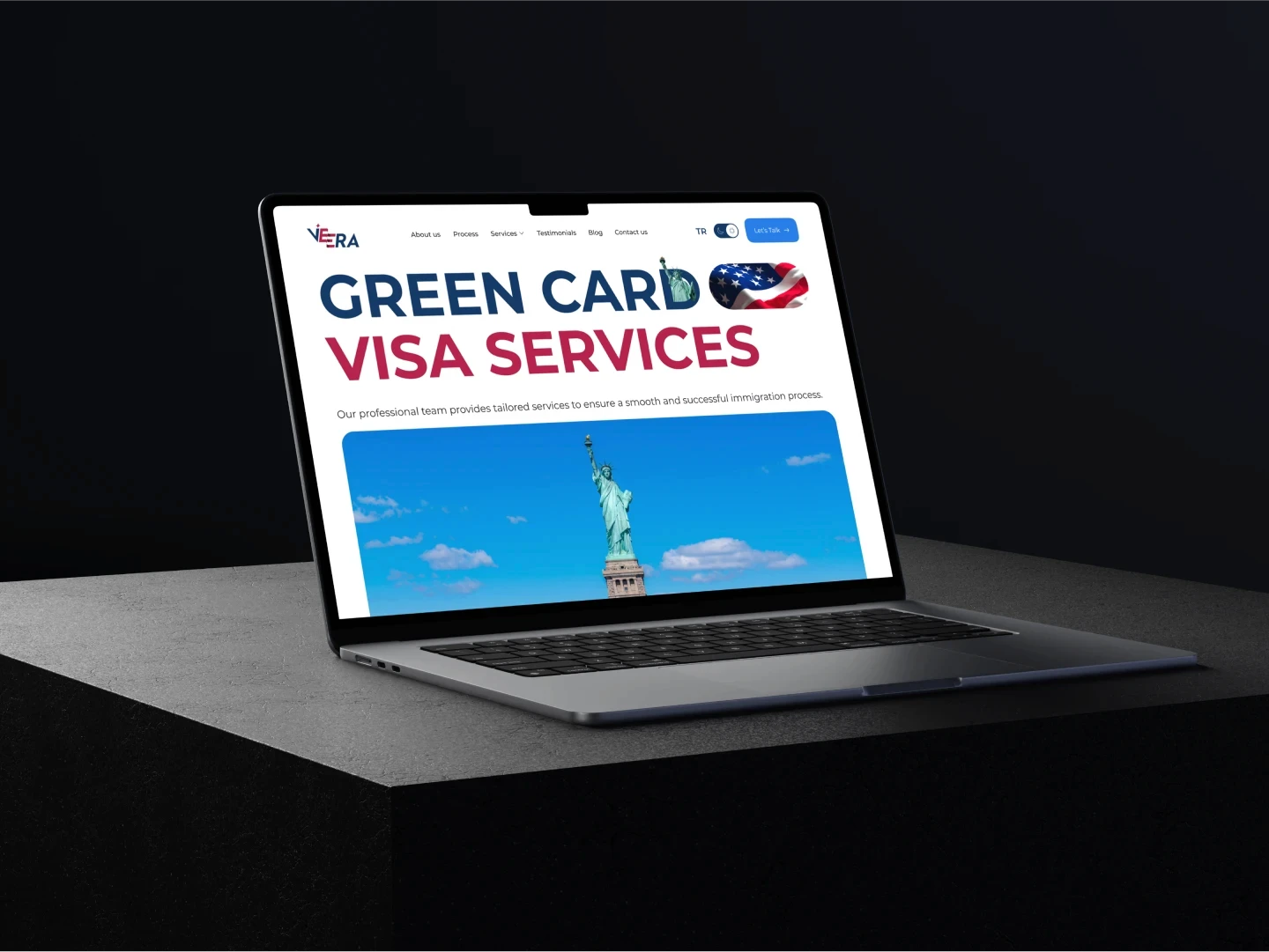 Vera Green Card Logo Design