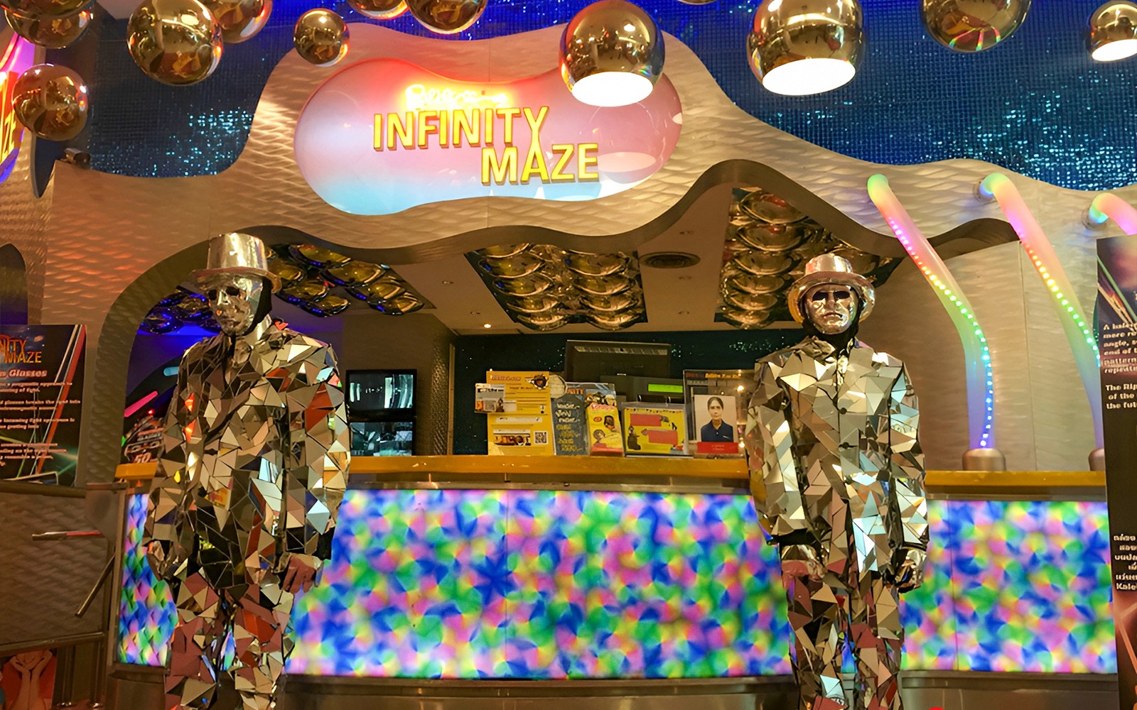 Infinity Maze entrance at Ripley's Believe It Or Not! Museum with mirrored statues.