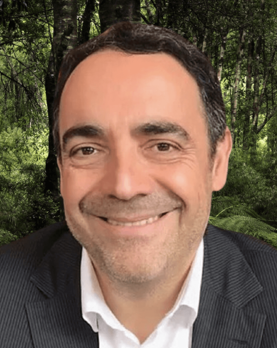 Professional headshot of Alex Wayne, AI Researcher and ML Engineer.