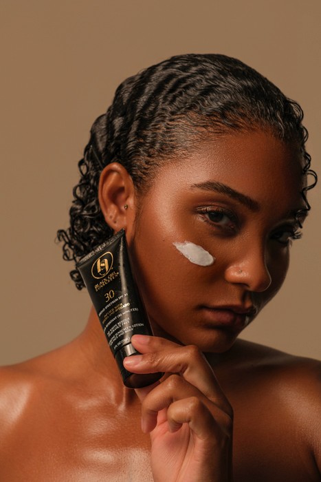 branding product model UGC