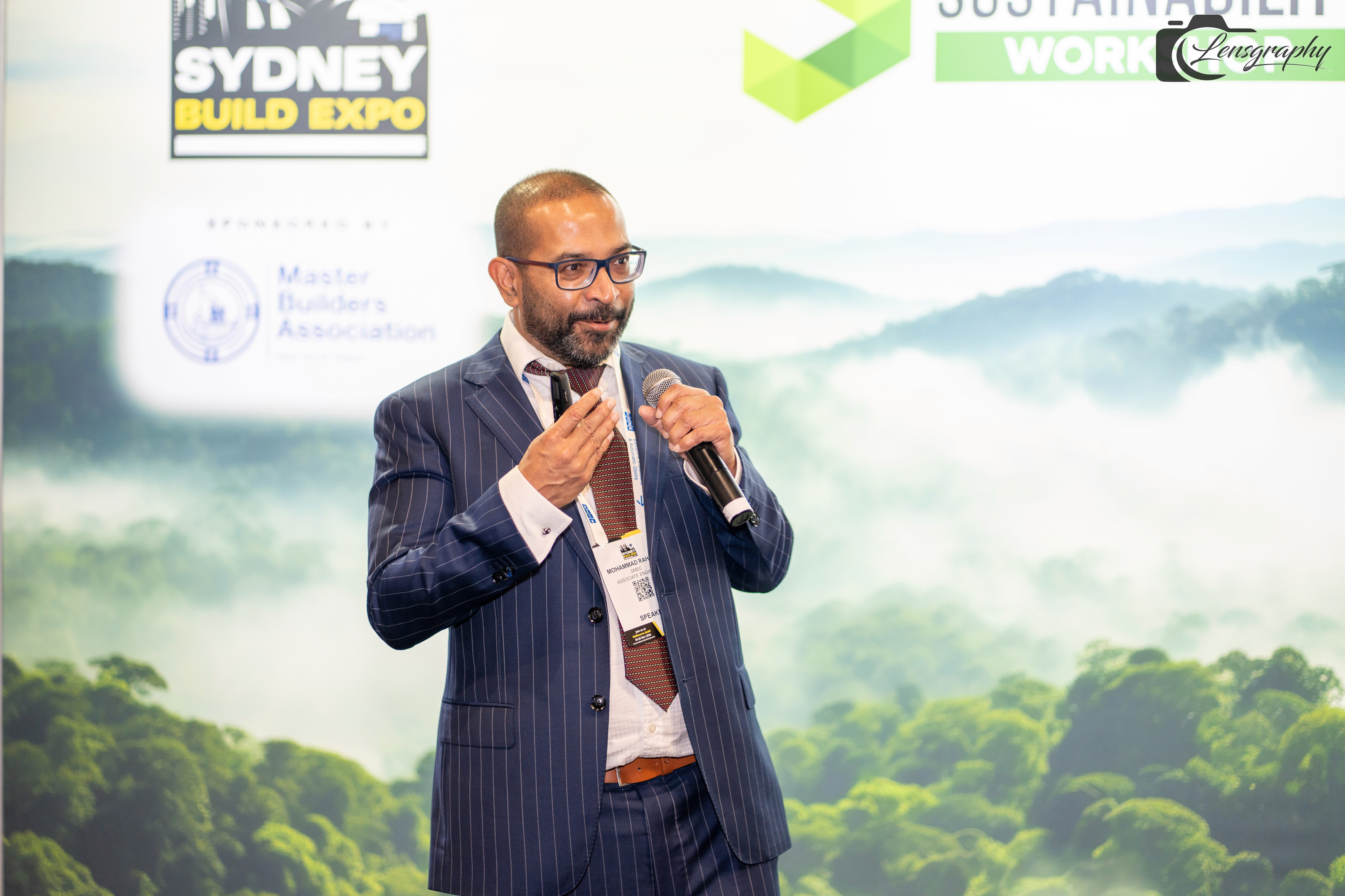 Mohammad Rahman delivering a keynote at Sydney Build Expo