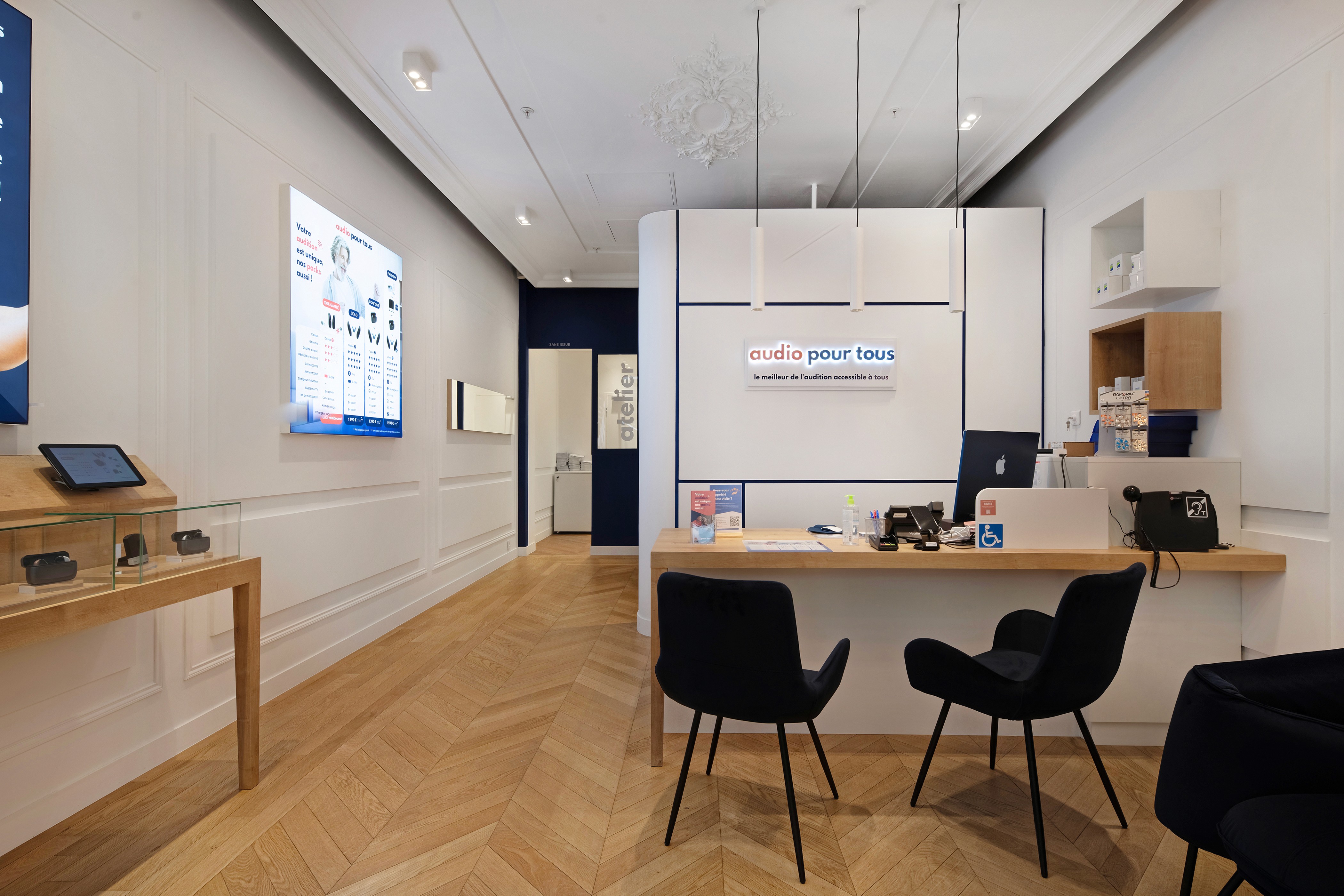 Téléréglage Bluetooth, suivi à distance, télésoin : ce que la loi française autorise réellement pour les centres auditifs en 2026. Décryptage réglementaire.