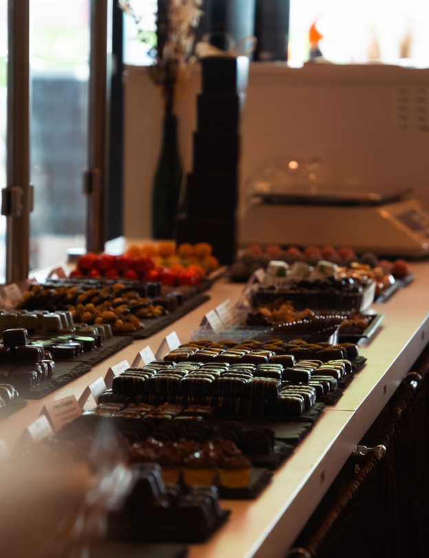 Photographie du comptoir des chocolats.