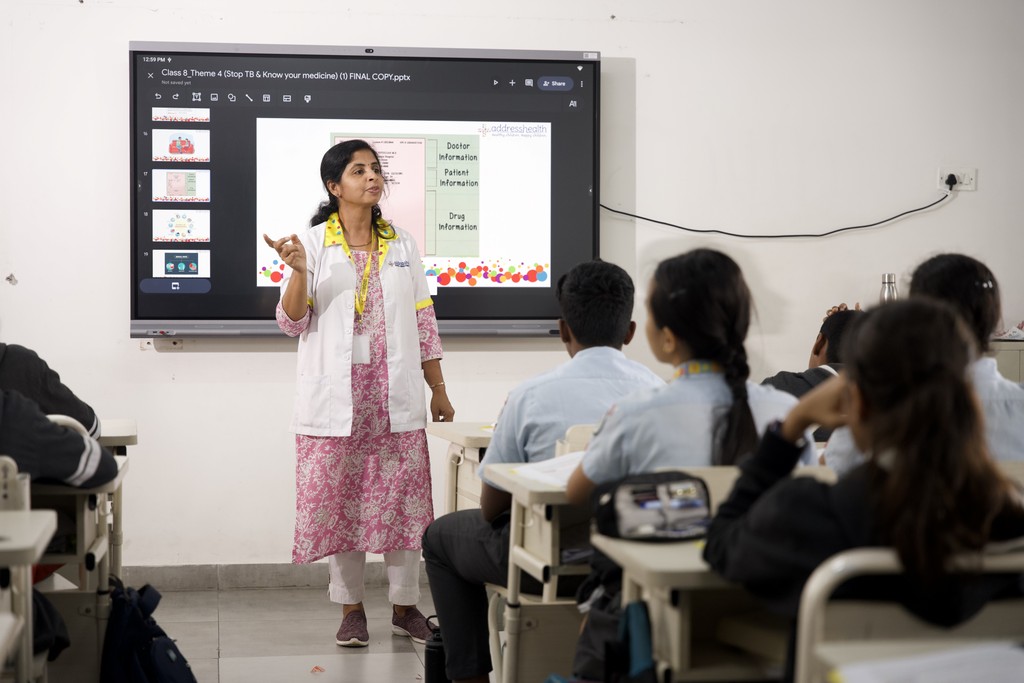 Schools with co-scholastic failities