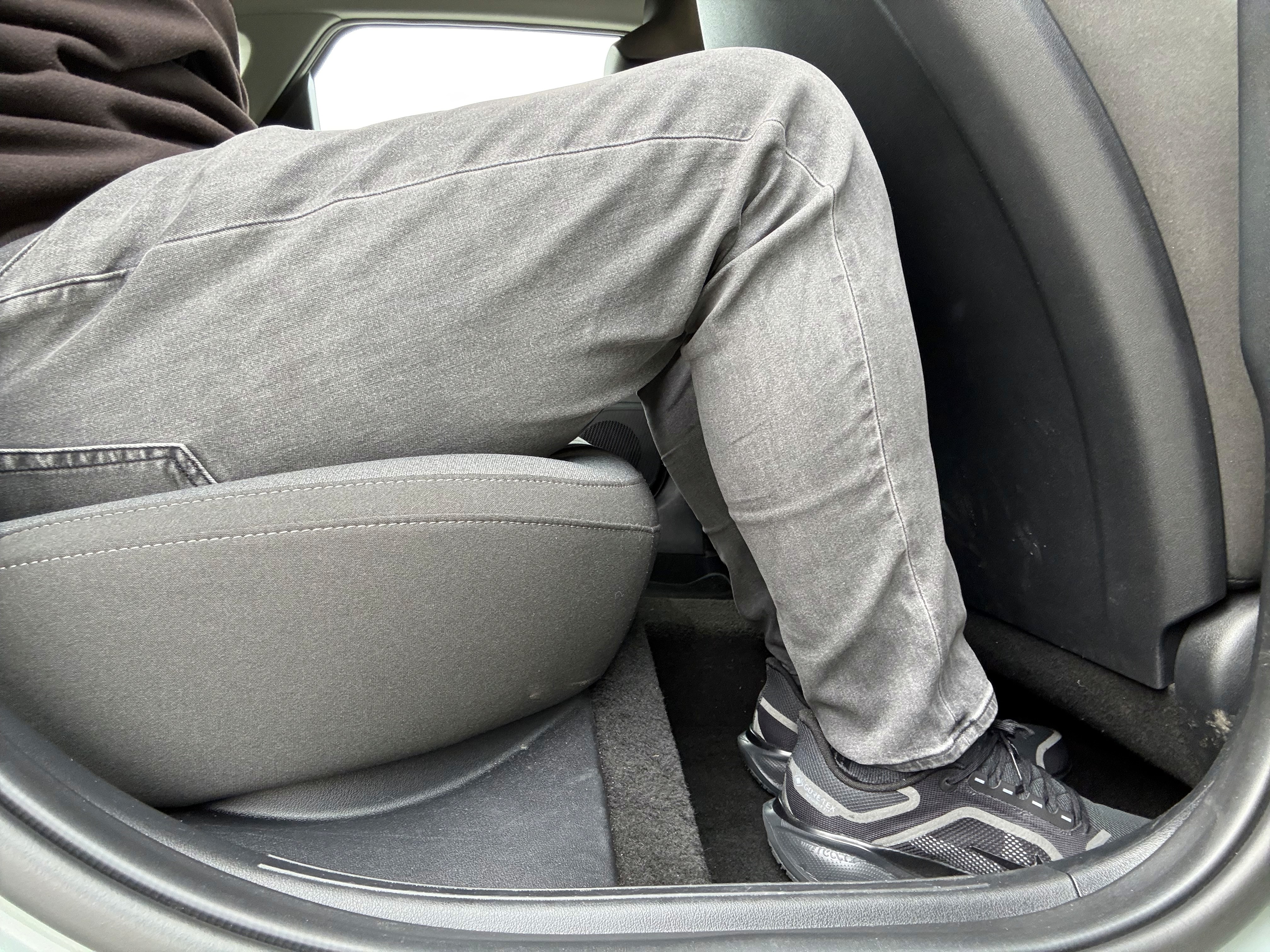 Kia K4 rear seats