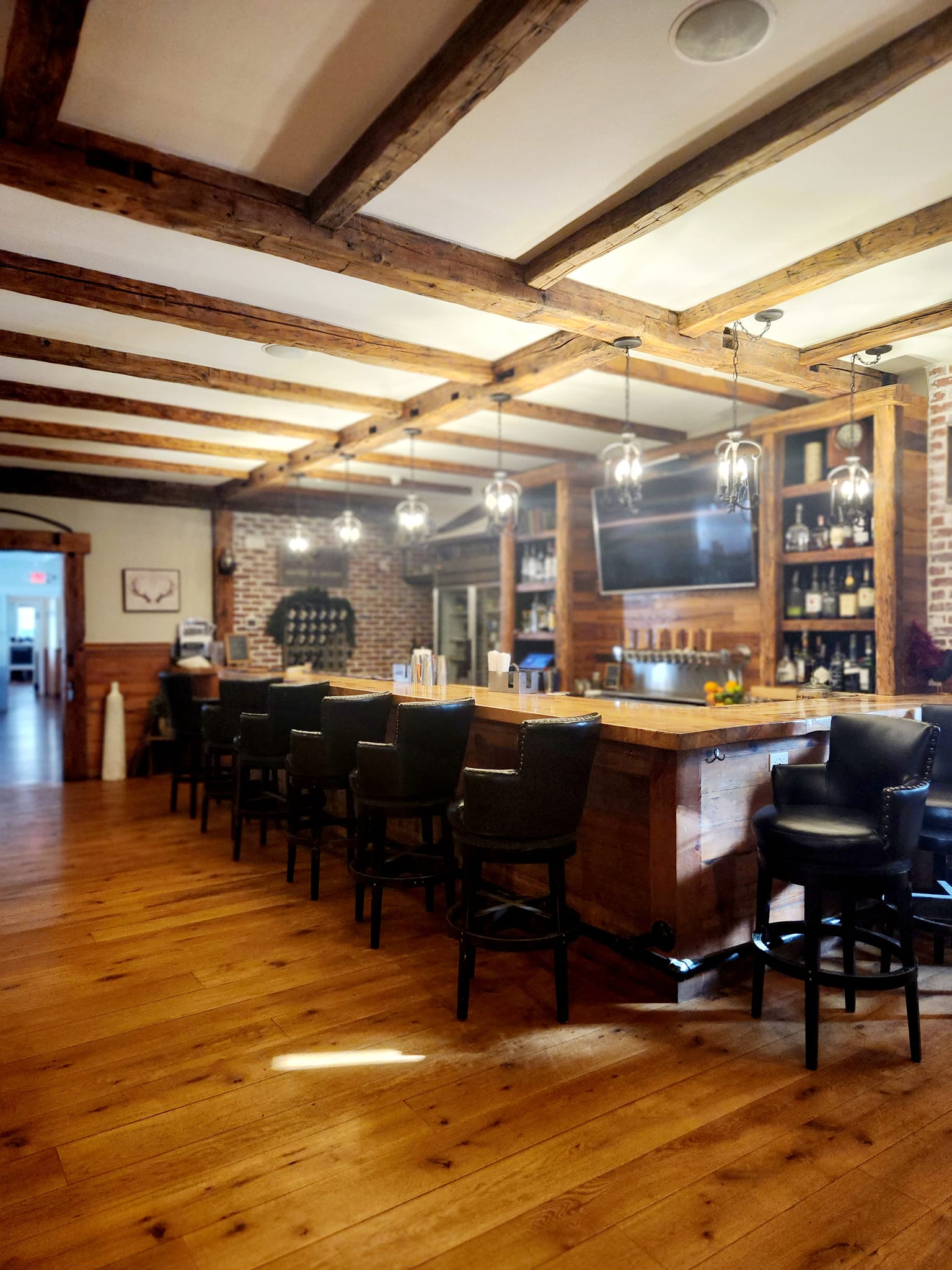 Smith Hill Tavern bar